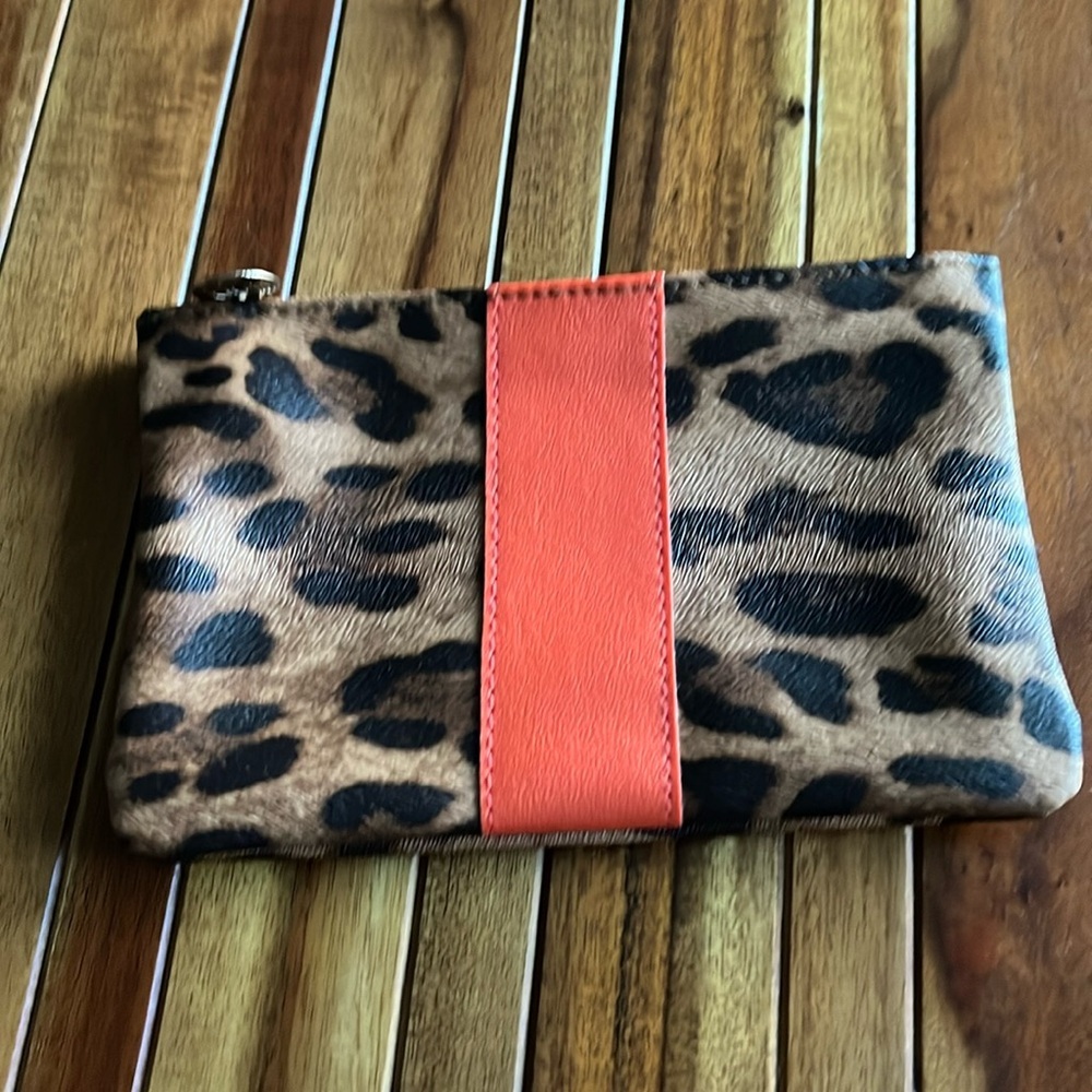 Ipsy cheetah print/orange make up bag​